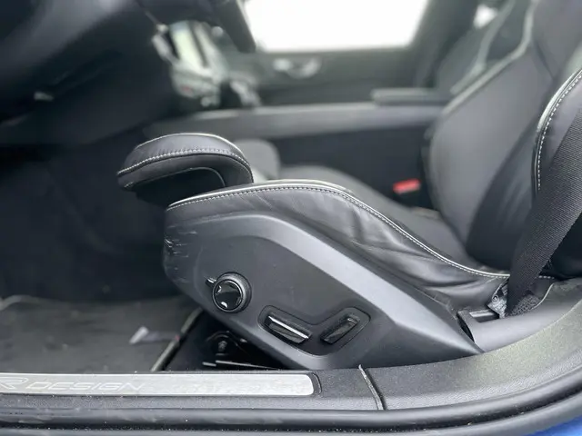 Volvo V60 2.0 T5 R-Design 2019 Benzine 9