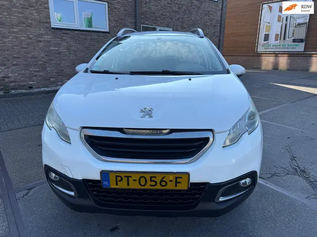 Peugeot 2008 1.2 VTi Active. ((( mooi nette auto )))) 2014 Benzine