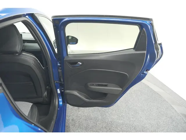 Renault Clio TCe 90 GPF Techno 2024 Benzine 76