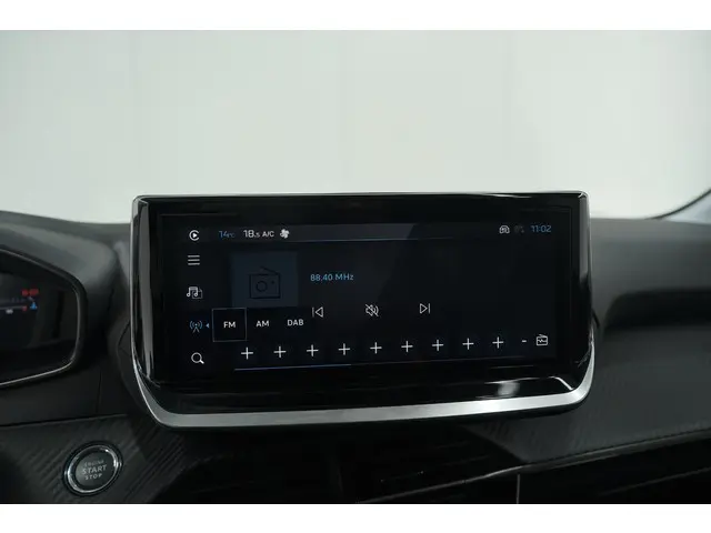 Peugeot 208 PureTech 100 Allure 2024 Benzine 54