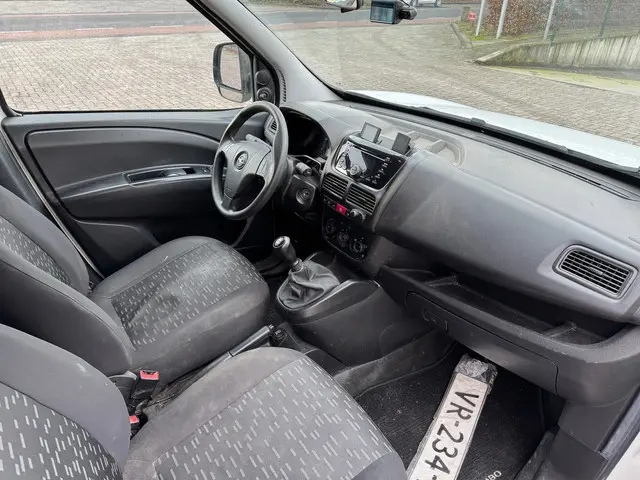 Opel Combo 1.3 CDTi MARGE / AIRCO / GEEN BTW 2015 Diesel 8