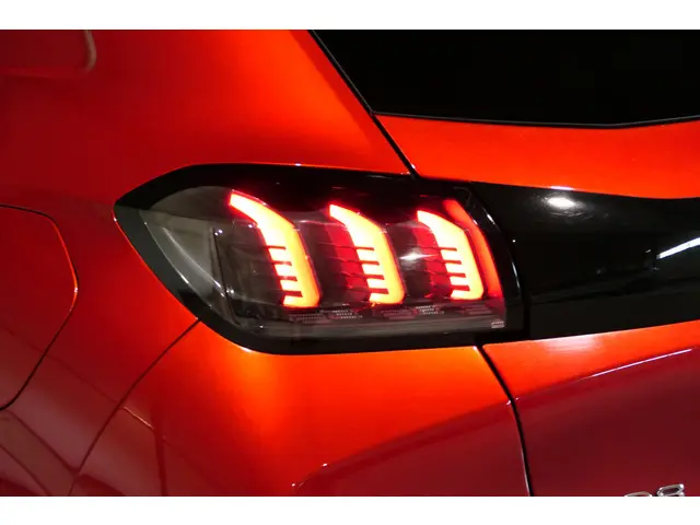 Peugeot 208 1.2 PureTech Allure 2020 Benzine 39