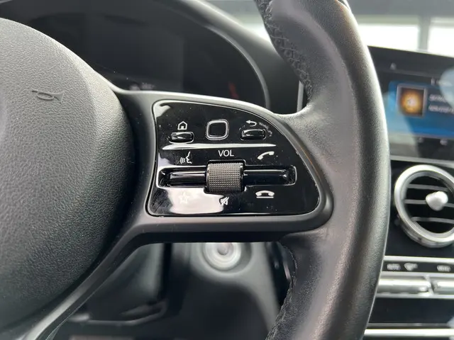 Mercedes-Benz C-Klasse Business Solution 2019 Benzine 24