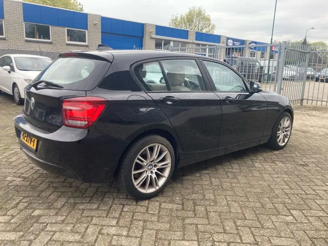 BMW 1 Serie 114i Business+ MOTOR DEFECT!! 2012 Benzine 6