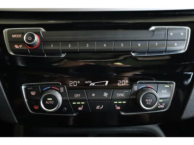 BMW X2 xDrive25e 2021 Hybride Benzine 16