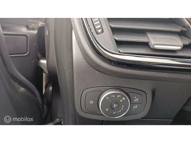 Ford Fiesta 1.0 EcoBoost Titanium 2022 Benzine 9