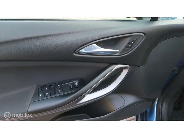 Opel Astra Sports Tourer 1.0 Business+ 2016 Benzine 15