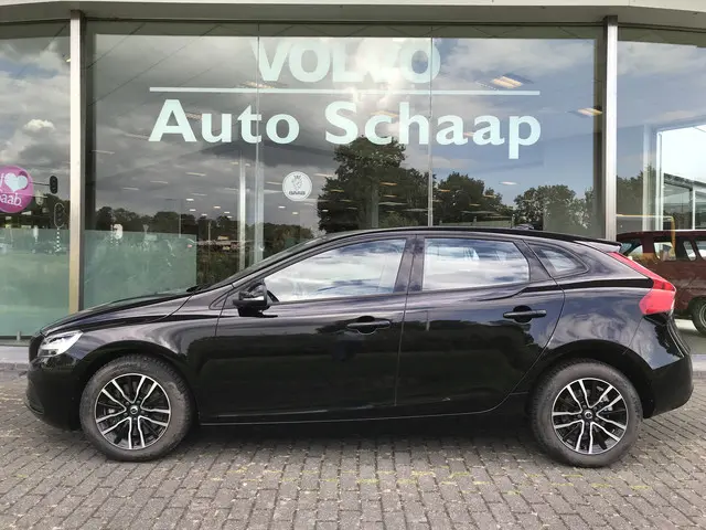 Volvo V40 2.0 D2 Nordic+ Automaat 2018 Diesel 2