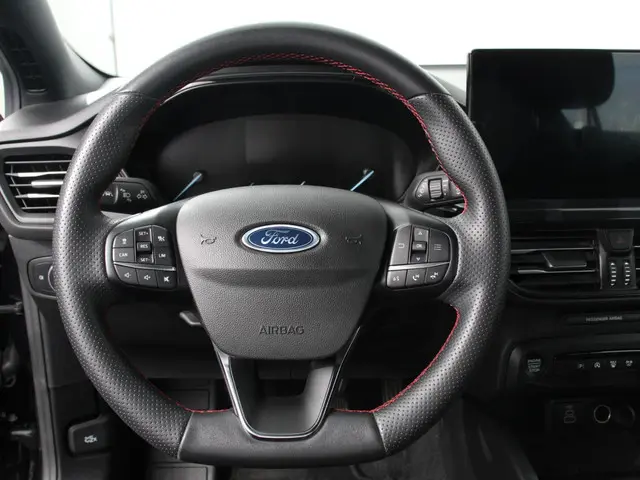 Ford Focus 1.0 EcoBoost Hybrid ST Line 2023 Benzine 17