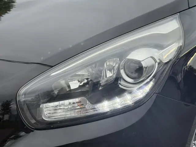 Kia Carens 1.6 GDi Business Pack 2014 Benzine 30