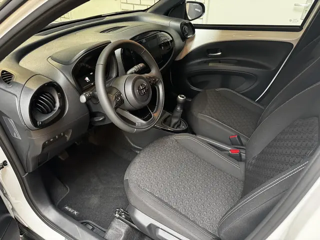 Toyota Aygo X 1.0 VVT-i MT Pulse 2025 Benzine 10