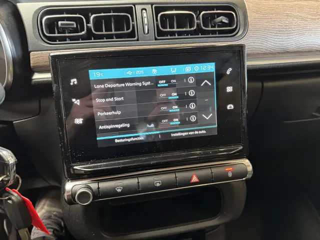 Citroën C3 1.2 PureTech Plus 2024 Benzine 30