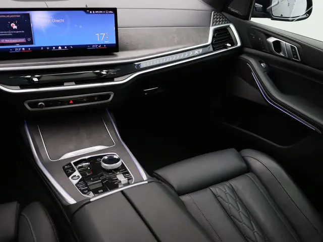 BMW X7 xDrive40i 2025 Benzine 43