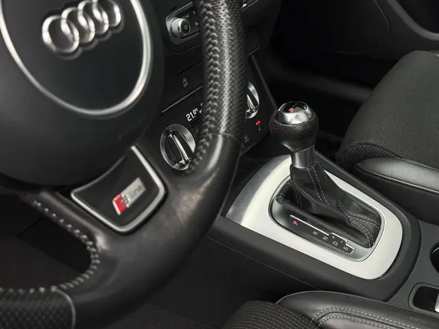 Audi Q3 2.0 TFSI quattro Pro Line S 2013 Benzine 29