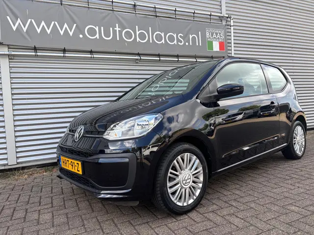 Volkswagen up! 1.0 BMT move up! 2018 Benzine 2