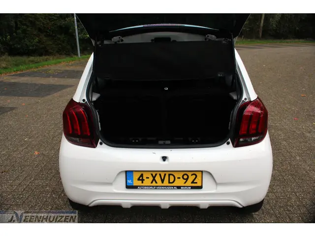 Peugeot 108 1.2 VTi Allure 2014 Benzine 9
