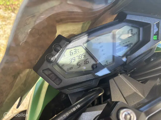 Kawasaki Z800 ABS 2013 Benzine 11
