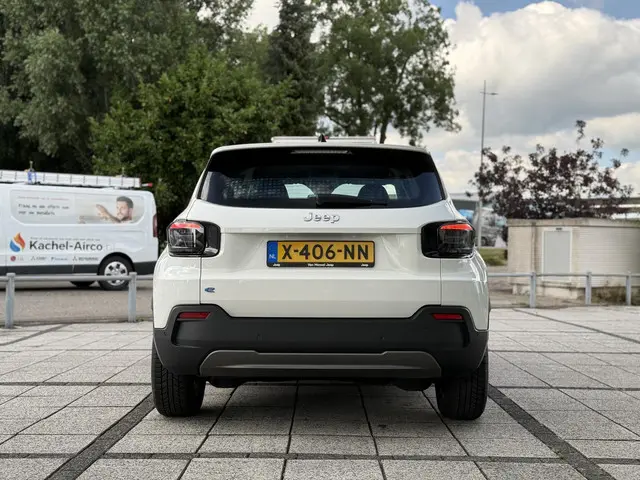 Jeep Avenger Longitude 54 kWh Aut. 2024 Elektrisch 5