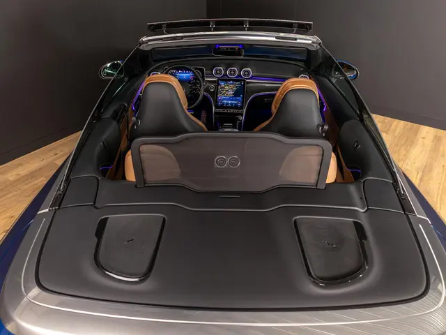 Mercedes-Benz CLE Cabriolet 200 AMG Line 2024 Benzine 24