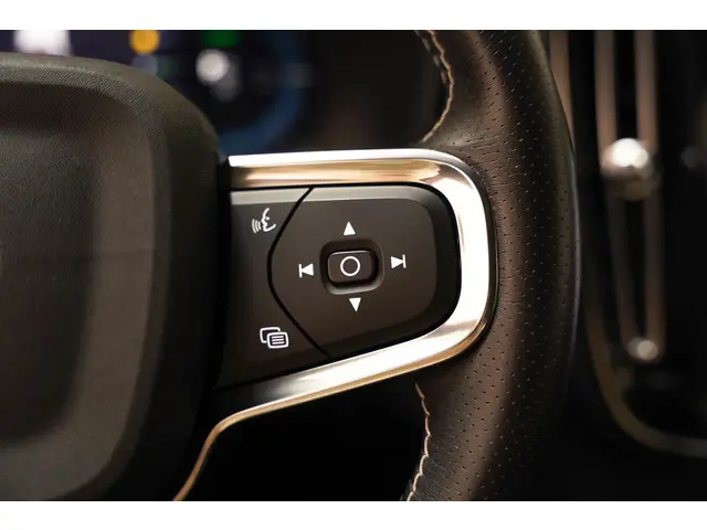 Volvo XC40 P8 Recharge AWD R-Design 2021 Elektrisch 19