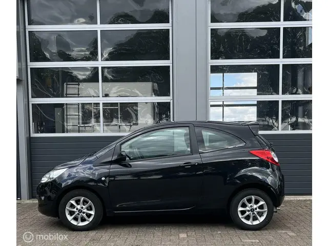 Ford Ka 1.2 Style start/stop AIRCO 2013 Benzine 9
