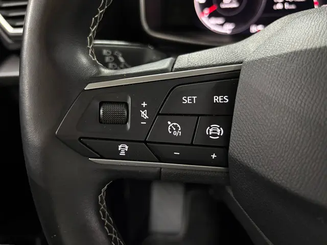 SEAT Leon 1.0 TSI Style Launch Edition 2020 Benzine 58