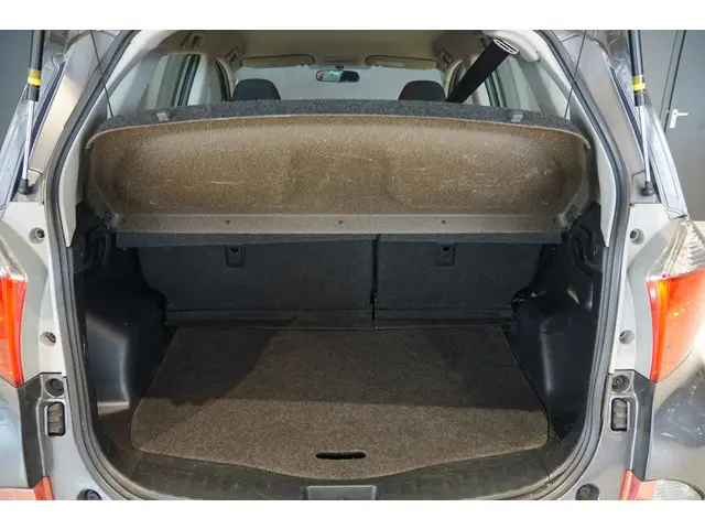 Toyota Verso-S 1.3 VVT-i Comfort Plus 2012 Benzine 17