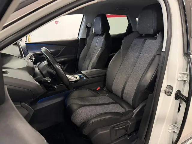 Peugeot 3008 1.2 PureTech 2018 Benzine 12