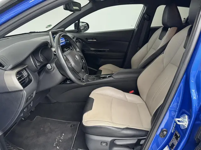 Toyota C-HR 1.8 Hybrid Bi-Tone 2018 Hybride Benzine 7