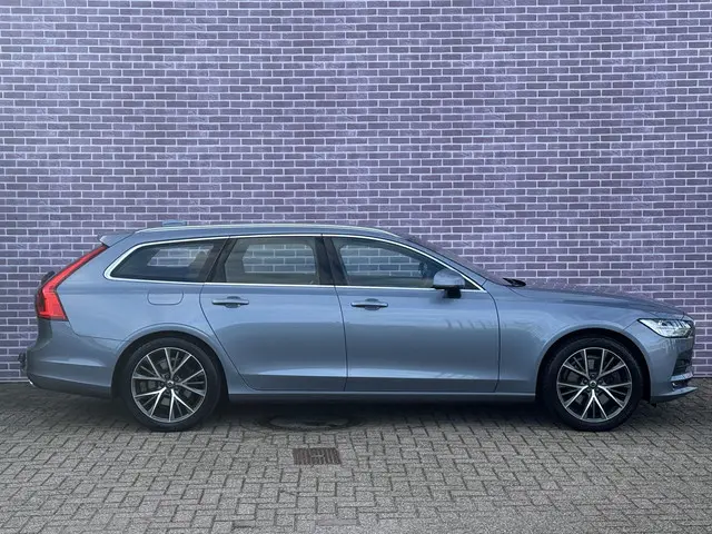 Volvo V90 2.0 T5 Momentum 2018 Benzine 16