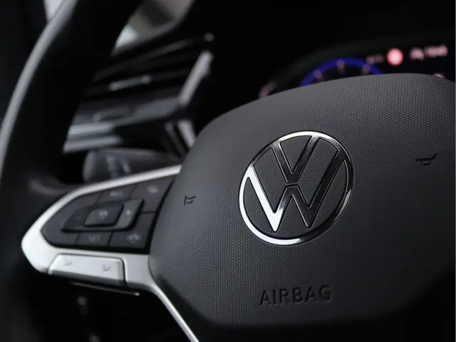 Volkswagen Touran 1.5 TSI Highline 7-zits 2023 Benzine 67