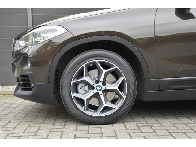 BMW X2 sDrive20i High Executive 2018 Benzine 14