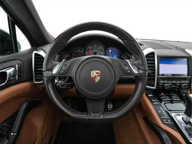 Porsche Cayenne 4.2 D S 2013 Diesel 16