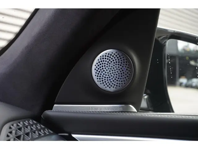 BMW XM 50e 2025 Hybride Benzine 33