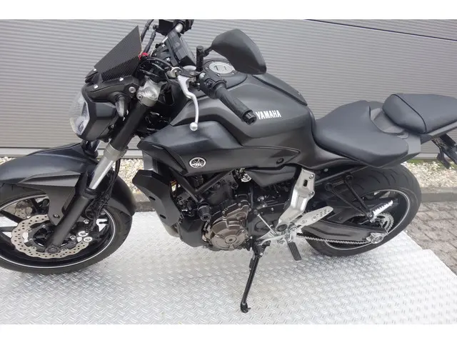 Yamaha MT 07 ABS 2015 Benzine 18