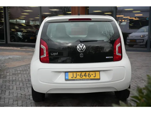 Volkswagen up! 1.0 move up! BlueMotion 2016 Benzine 9