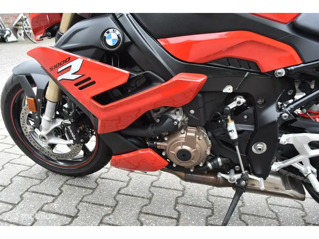 BMW S 1000 R  Alle pakketten 2022 Benzine 16