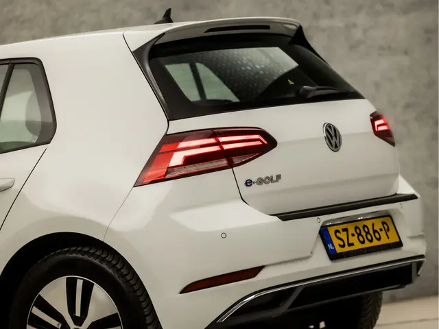 Volkswagen e-Golf Sport 2018 Elektrisch 12