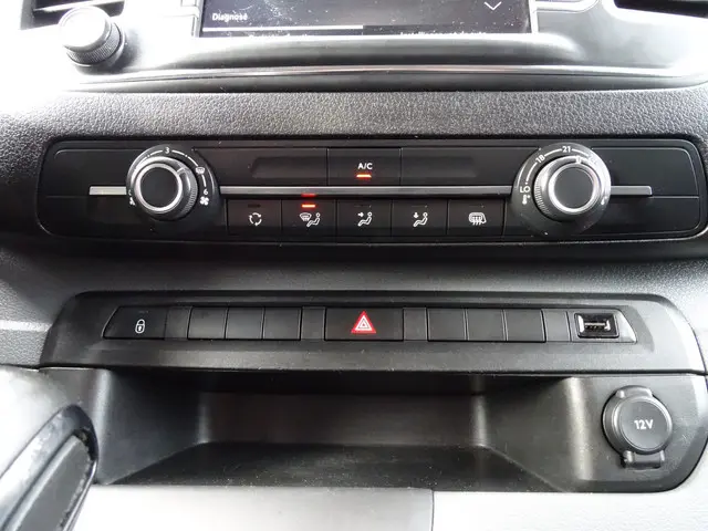 Opel Vivaro 2.0 CDTI L3H1 DC Edition 2019 Diesel 17