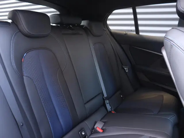 BMW 1 Serie 118i 2022 Benzine 9