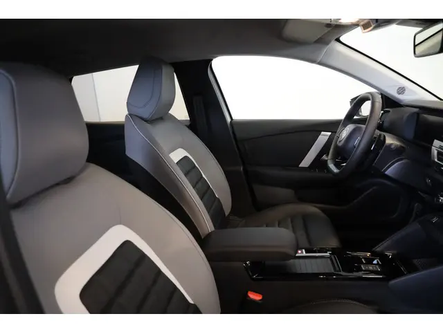 Citroën C4 Hybrid 136 Max 2025 Hybride Benzine 9