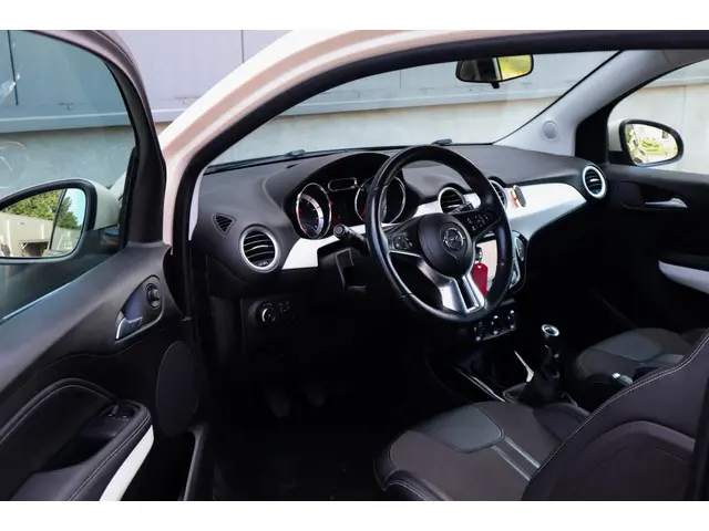 Opel ADAM 1.4 Ecoflex Start/stop 100PK 2015 2015 Benzine 11