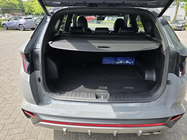 Hyundai Tucson 1.6 VERKOCHT 2023 Hybride Benzine 10