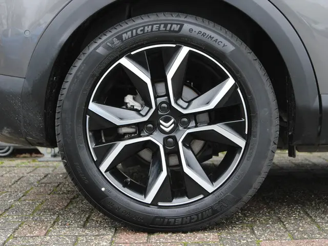 Citroën ë-C4 Shine 50 kWh 2023 Elektrisch 17