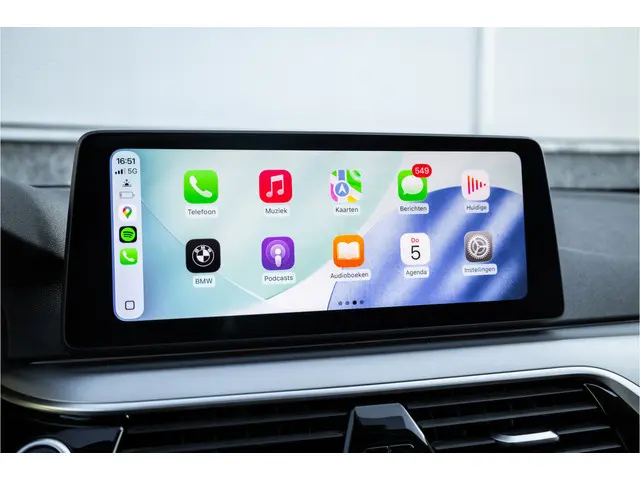 BMW 5 Serie Touring 530e 2021 Hybride Benzine 18