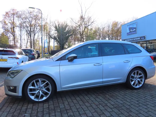 SEAT Leon ST 1.8 TSI FR Business AUTOMAAT 2014 Benzine 31