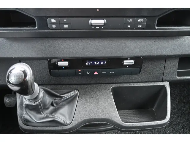 Mercedes-Benz Sprinter 317 CDI L2H2 2023 Diesel 8