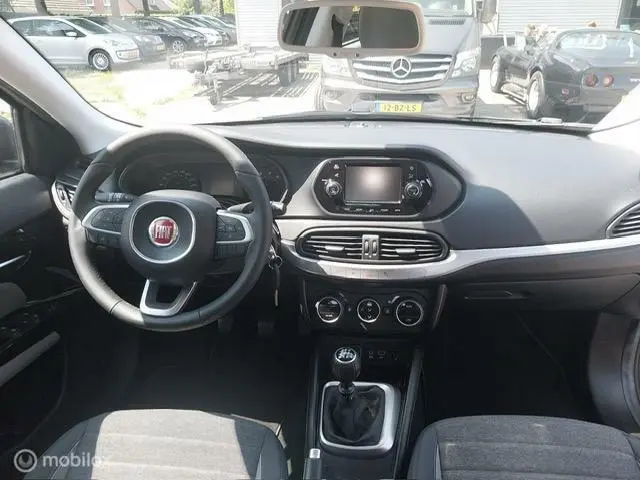 Fiat Tipo 1.4 16V Lounge Navi+Camera+17DKM!!! 2016 Benzine 11