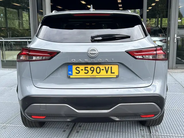 Nissan QASHQAI 1.3 MHEV N-Connecta 2023 Benzine 18