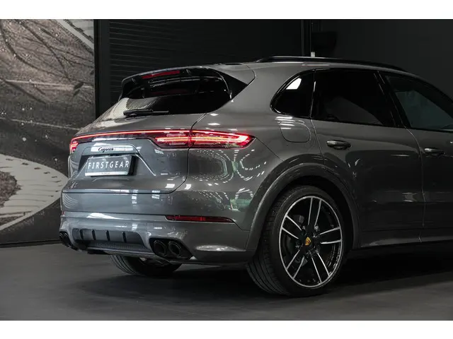 Porsche Cayenne 3.0 E-Hybrid 2021 Hybride Benzine 9
